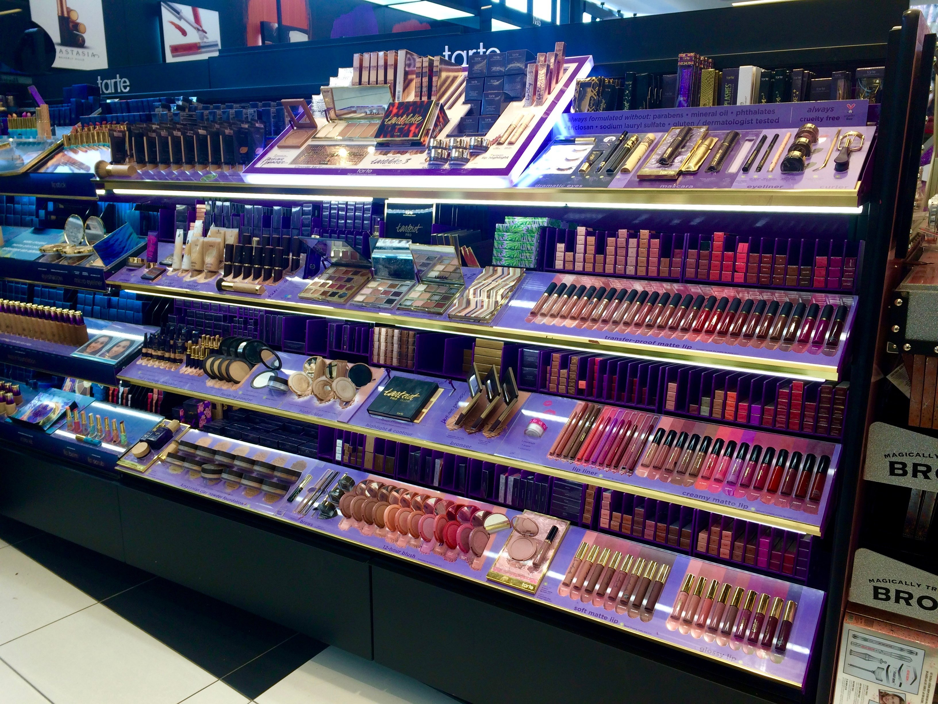 Download How 3 Cosmetics Brands Use Their Gondolas to Win at Retail